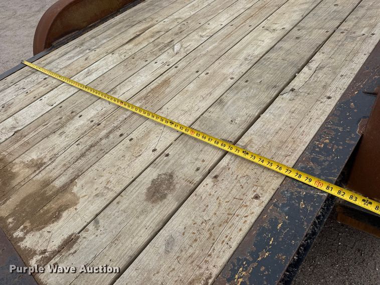 image for item NJ9130 2000 Redi Haul equipment trailer