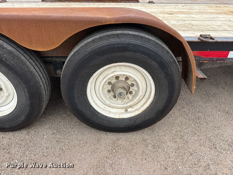 image for item NJ9130 2000 Redi Haul equipment trailer