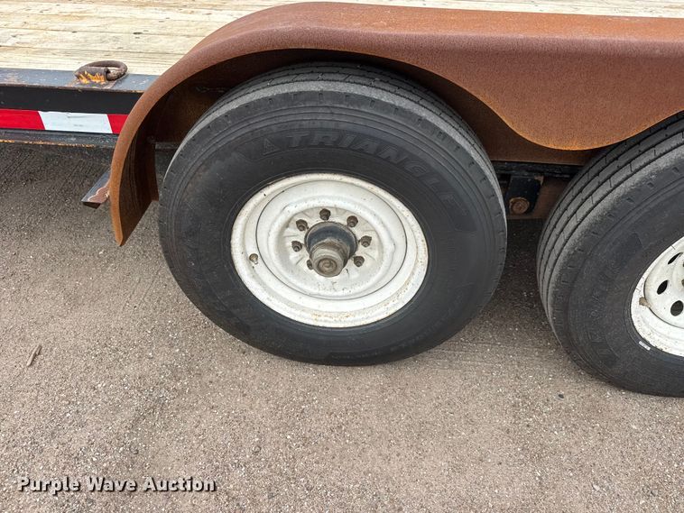 image for item NJ9130 2000 Redi Haul equipment trailer