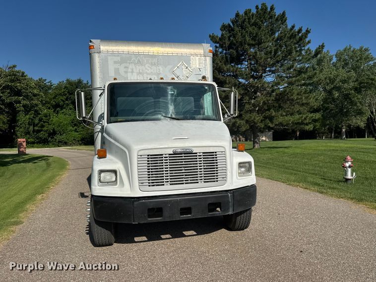 image for item NJ9230 2003 Freightliner FL70 box truck