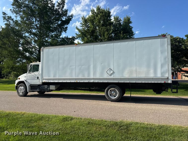 image for item NJ9230 2003 Freightliner FL70 box truck