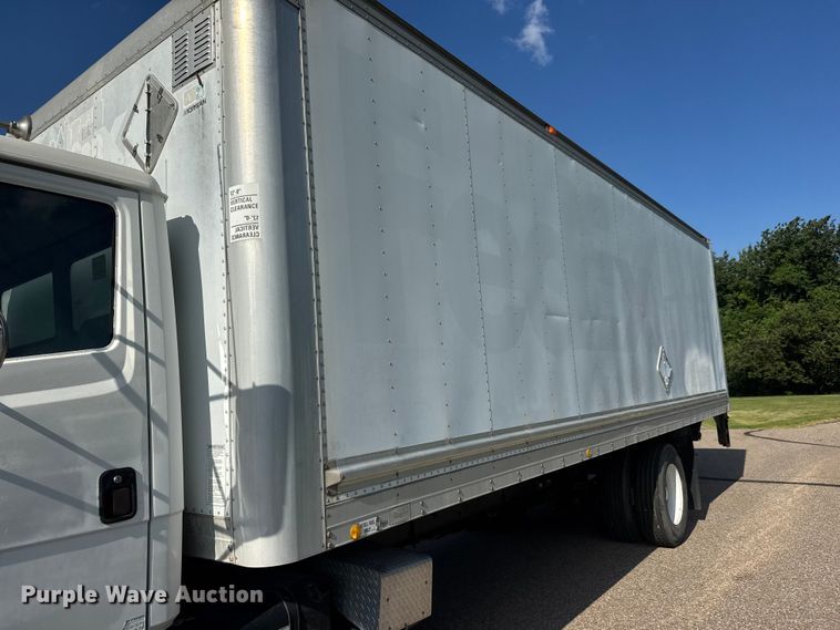 image for item NJ9230 2003 Freightliner FL70 box truck