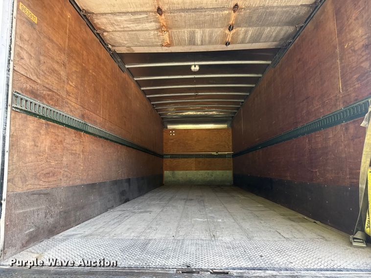 image for item NJ9230 2003 Freightliner FL70 box truck