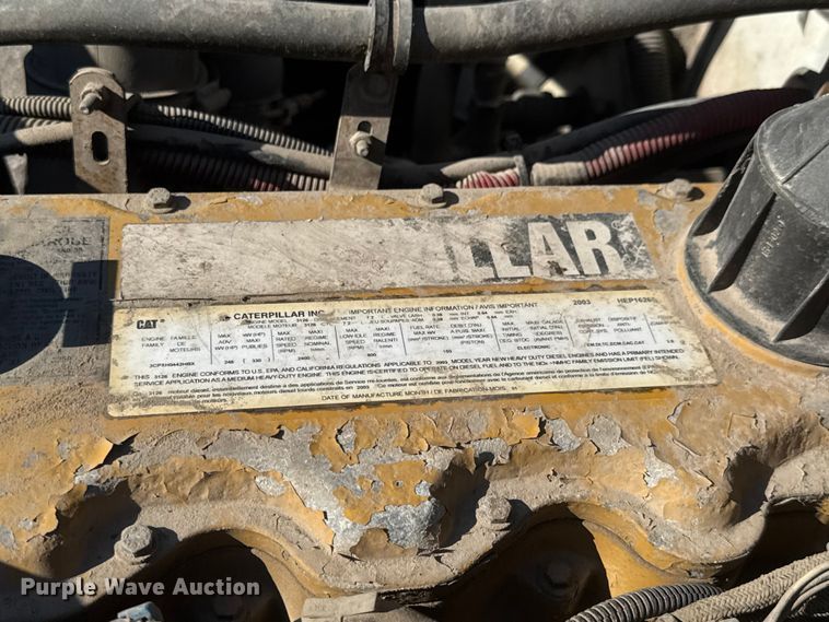 image for item NJ9230 2003 Freightliner FL70 box truck