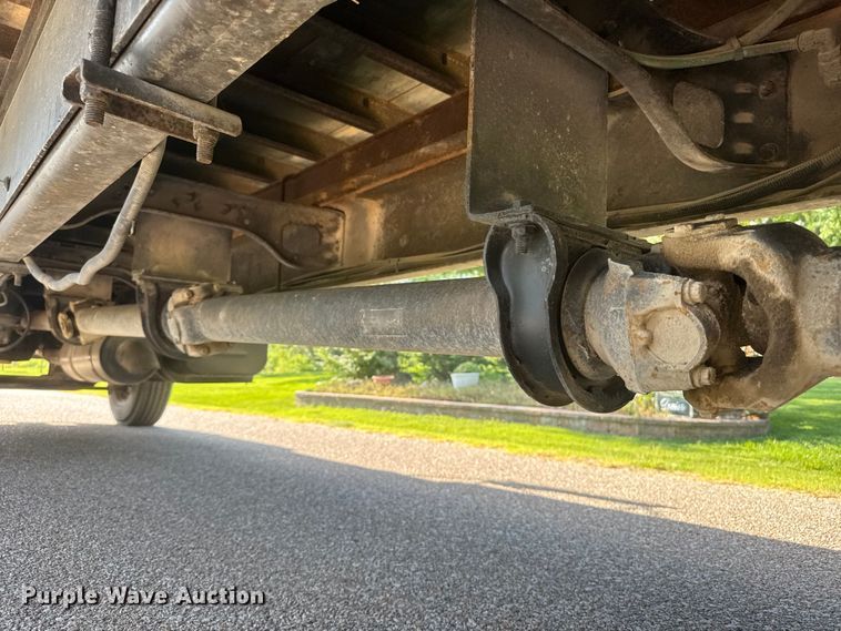 image for item NJ9230 2003 Freightliner FL70 box truck