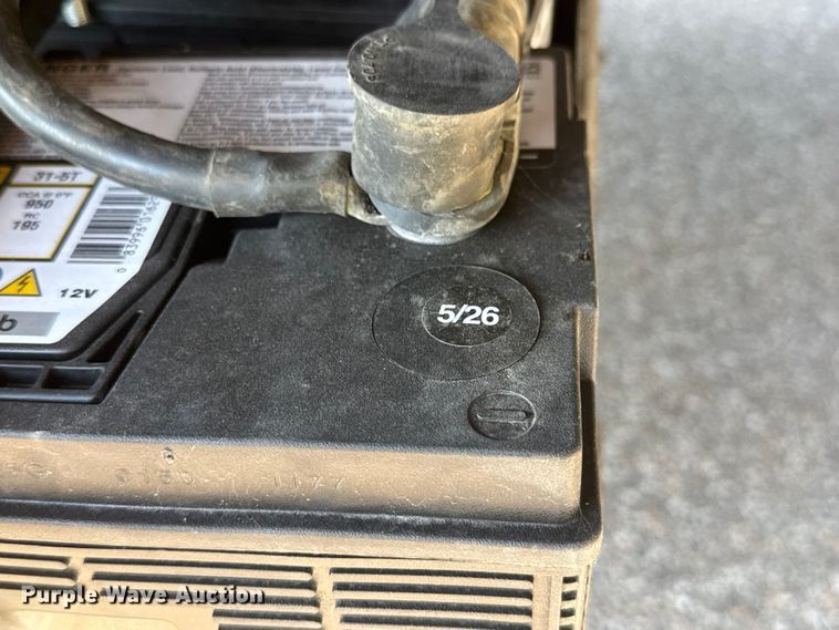 image for item NJ9230 2003 Freightliner FL70 box truck