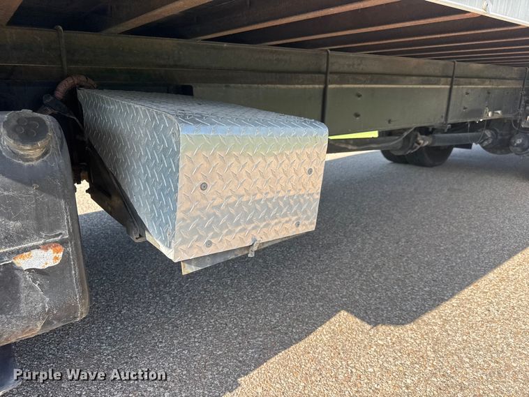 image for item NJ9230 2003 Freightliner FL70 box truck