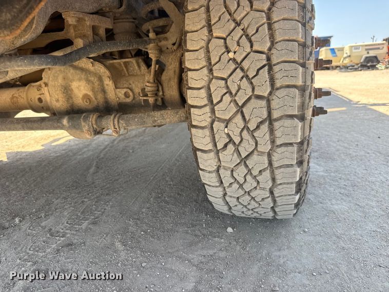 image for item NJ9248 2014 Ford F350  Super Duty XL Ext. Cab dump flatbed pickup truck