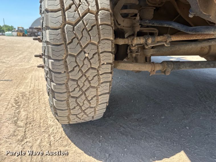 image for item NJ9248 2014 Ford F350  Super Duty XL Ext. Cab dump flatbed pickup truck