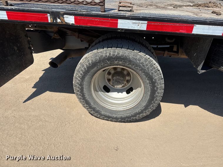 image for item NJ9248 2014 Ford F350  Super Duty XL Ext. Cab dump flatbed pickup truck