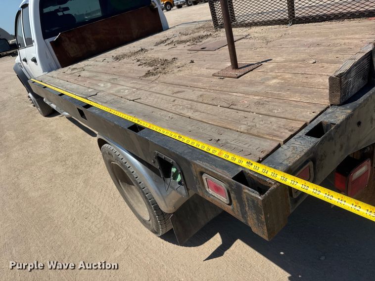 image for item NJ9249 2008 Dodge Ram 5500 Ext. Cab flatbed truck