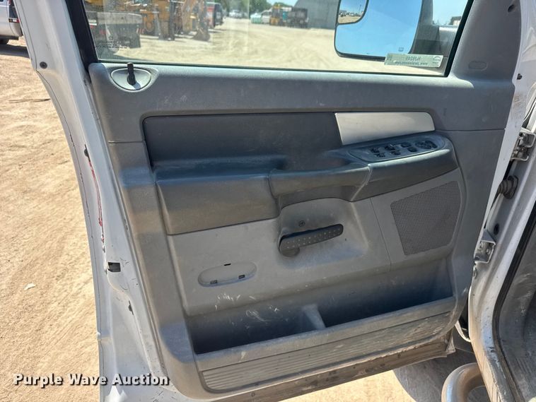 image for item NJ9249 2008 Dodge Ram 5500 Ext. Cab flatbed truck