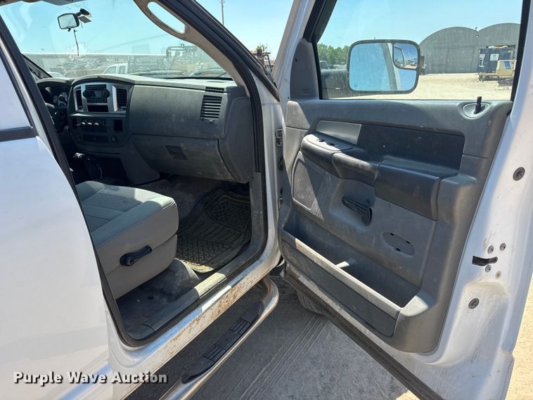 image for item NJ9249 2008 Dodge Ram 5500 Ext. Cab flatbed truck