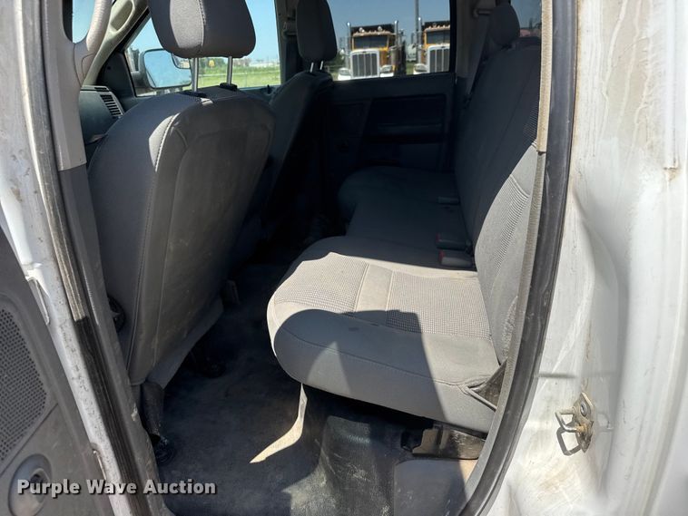 image for item NJ9249 2008 Dodge Ram 5500 Ext. Cab flatbed truck