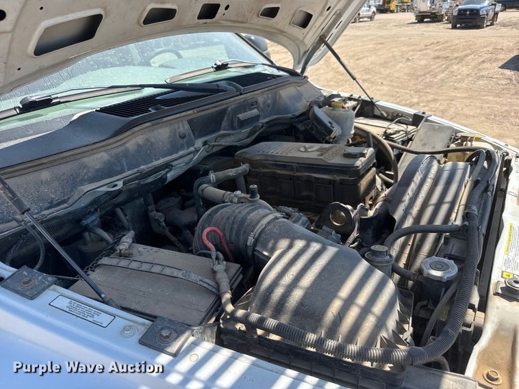 image for item NJ9249 2008 Dodge Ram 5500 Ext. Cab flatbed truck
