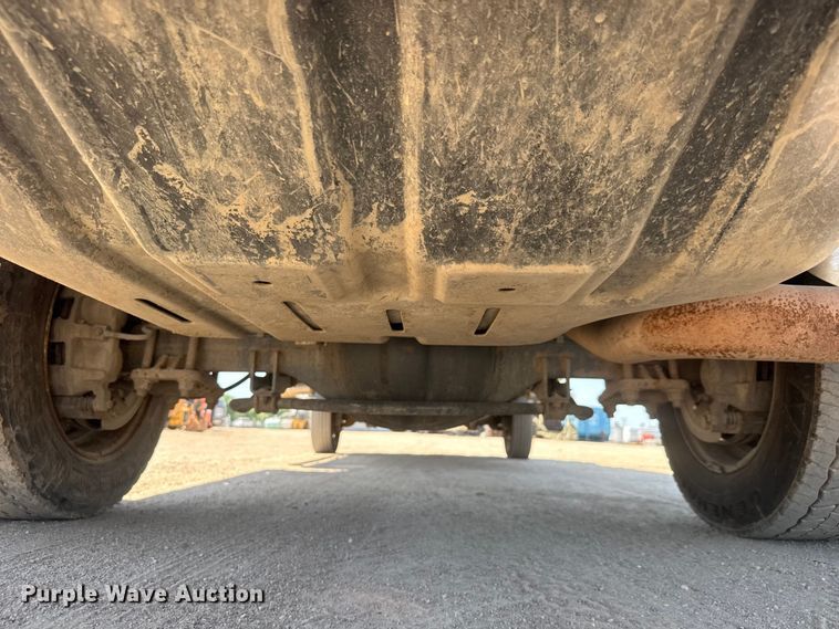 image for item NJ9249 2008 Dodge Ram 5500 Ext. Cab flatbed truck