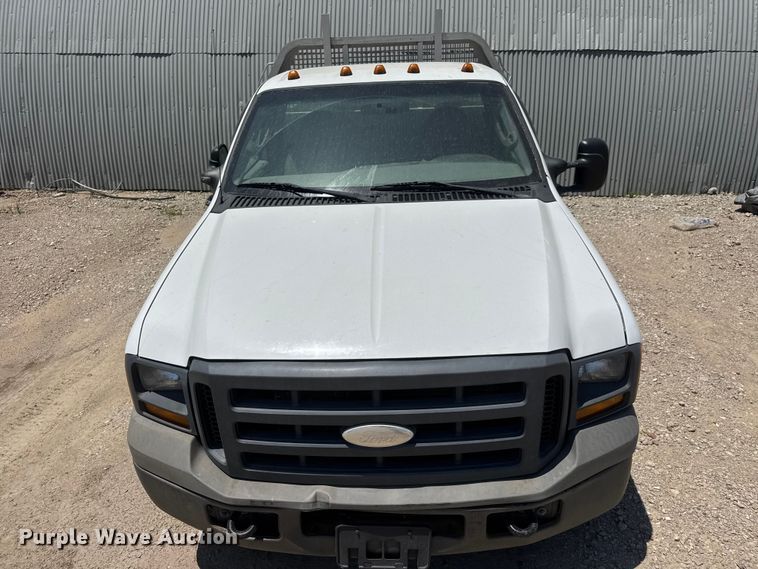 image for item NJ9250 2005 Ford F350 Super Duty XL dump flatbed pickup truck