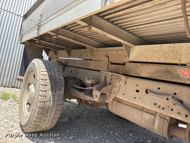image for item NJ9250 2005 Ford F350 Super Duty XL dump flatbed pickup truck