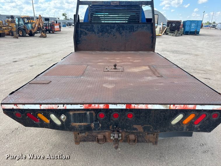 image for item NJ9251 2003 Chevrolet C4500 flatbed truck