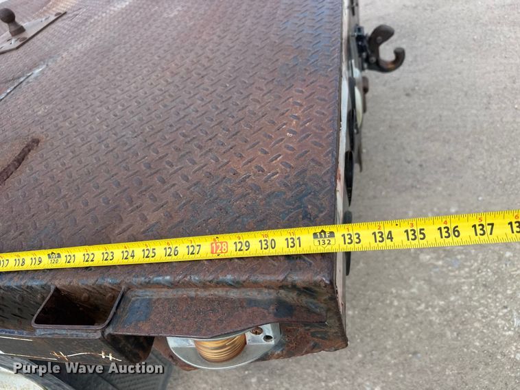 image for item NJ9251 2003 Chevrolet C4500 flatbed truck