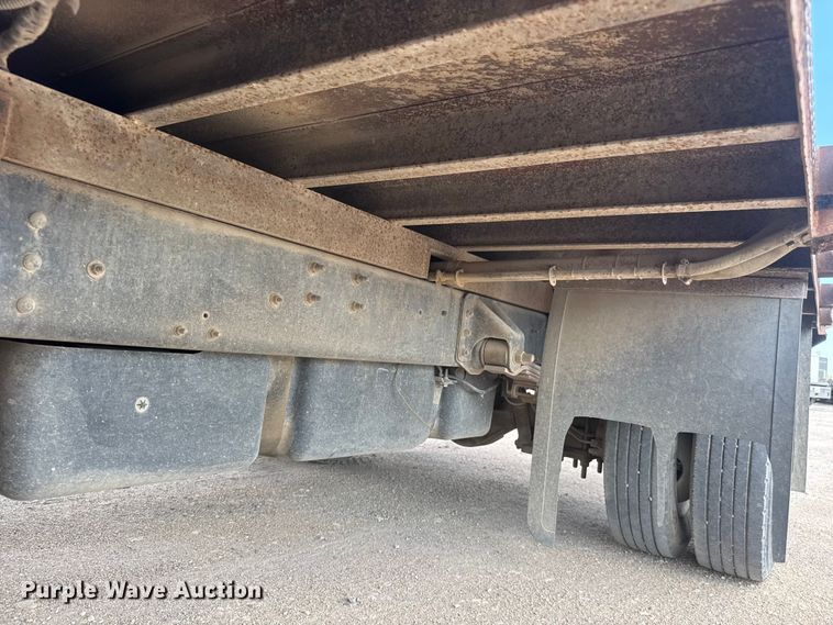 image for item NJ9251 2003 Chevrolet C4500 flatbed truck