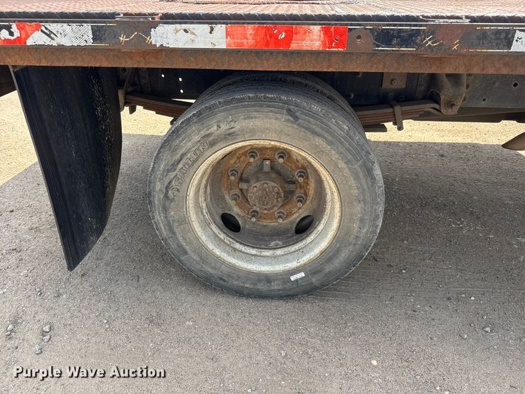 image for item NJ9251 2003 Chevrolet C4500 flatbed truck