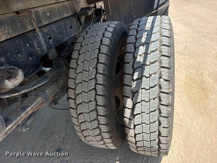image for item NJ9252 2009 Ford F450 Super Duty XL dump flatbed truck