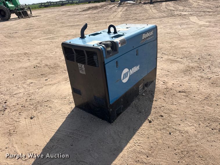 image for item NJ9262 Miller Bobcat 260 welder/generator