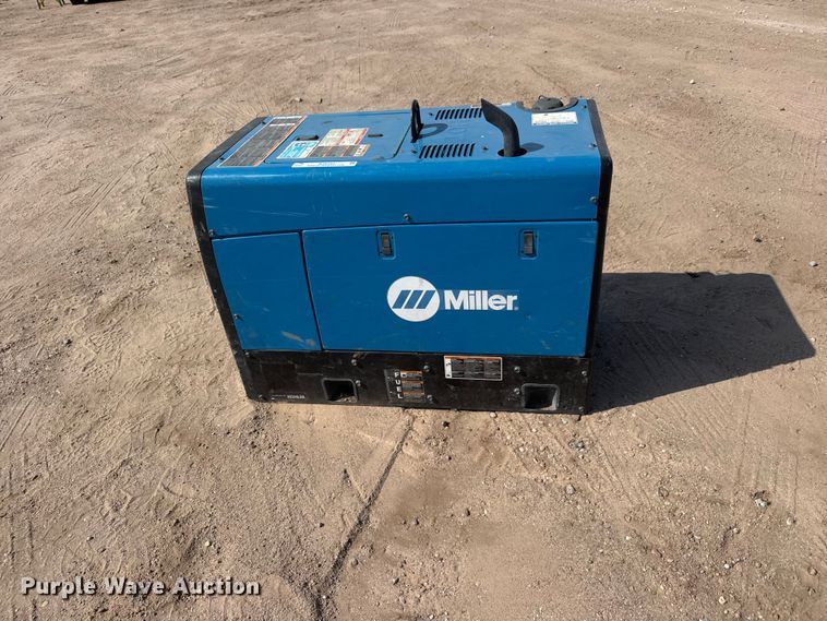 image for item NJ9262 Miller Bobcat 260 welder/generator