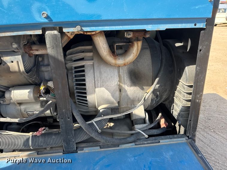 image for item NJ9262 Miller Bobcat 260 welder/generator