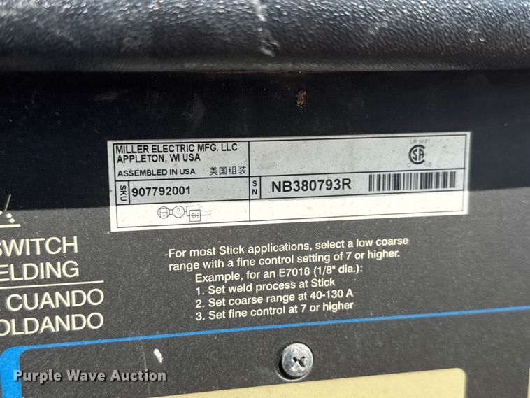 image for item NJ9262 Miller Bobcat 260 welder/generator