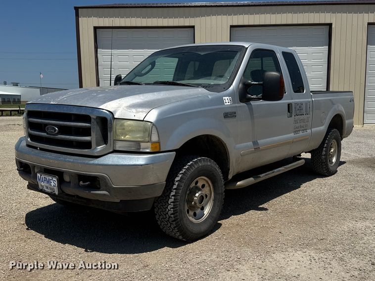2004 Ford F250 Super Duty Ext. Cab pickup truck