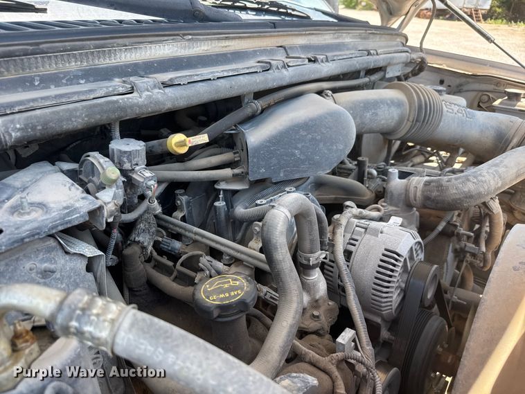 image for item NJ9267 2004 Ford F250 Super Duty Ext. Cab pickup truck