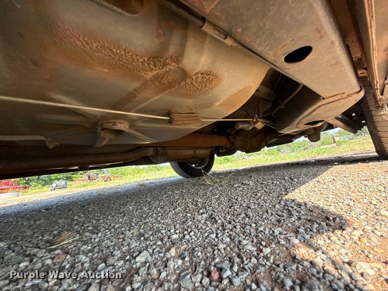 image for item NK9244 2002 Lincoln Town Car 