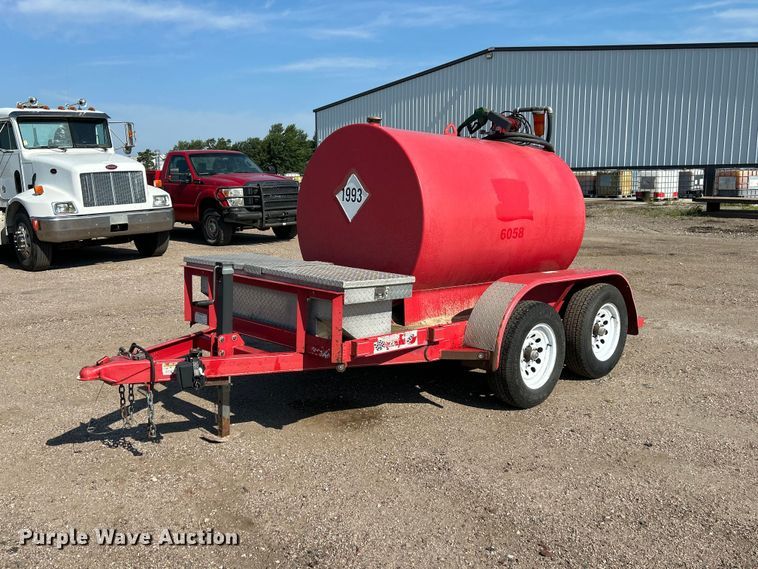 image for item NM9800 2011 Finish Line TT7510 fuel trailer