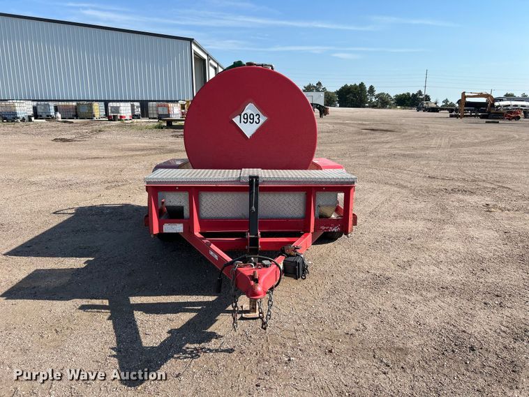image for item NM9800 2011 Finish Line TT7510 fuel trailer