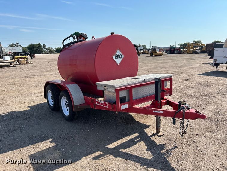 image for item NM9800 2011 Finish Line TT7510 fuel trailer