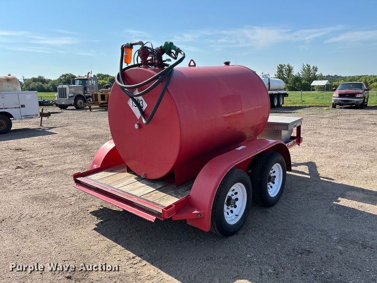 image for item NM9800 2011 Finish Line TT7510 fuel trailer