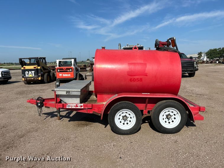 image for item NM9800 2011 Finish Line TT7510 fuel trailer