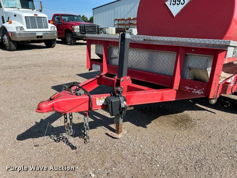 image for item NM9800 2011 Finish Line TT7510 fuel trailer