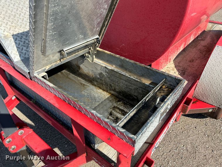 image for item NM9800 2011 Finish Line TT7510 fuel trailer