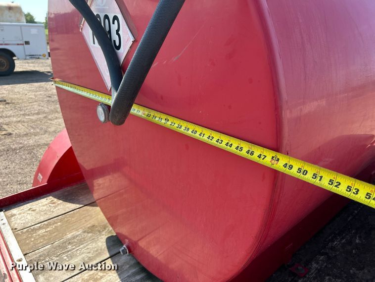 image for item NM9800 2011 Finish Line TT7510 fuel trailer