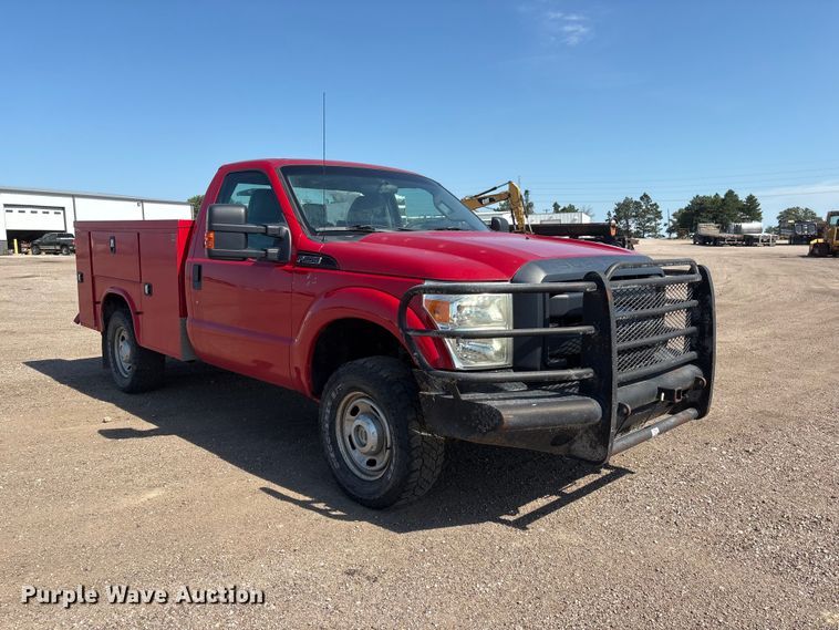 image for item NM9803 2011 Ford F250 Super Duty utility bed pickup truck
