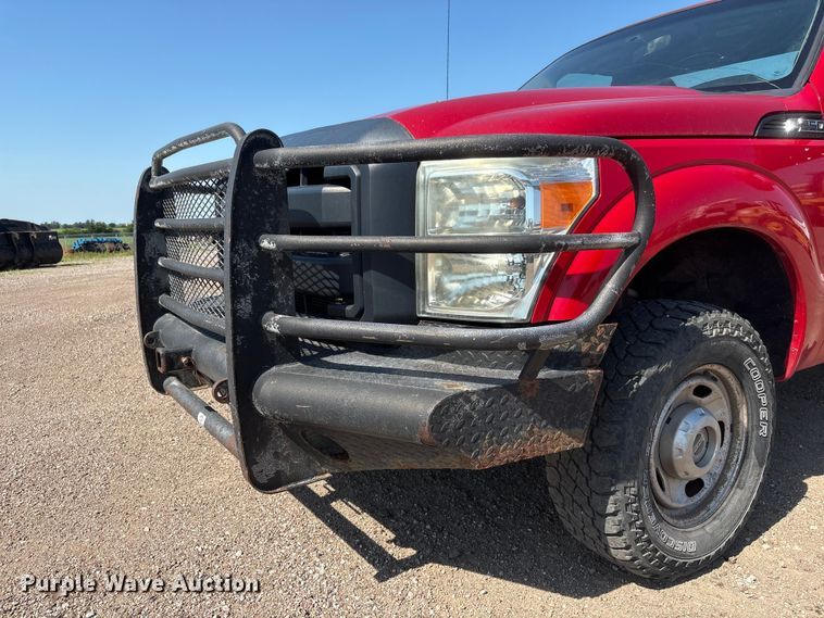 image for item NM9803 2011 Ford F250 Super Duty utility bed pickup truck