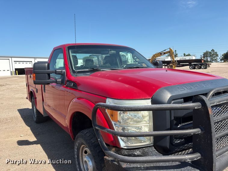 image for item NM9803 2011 Ford F250 Super Duty utility bed pickup truck