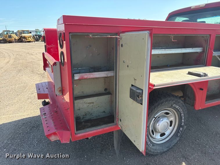 image for item NM9803 2011 Ford F250 Super Duty utility bed pickup truck