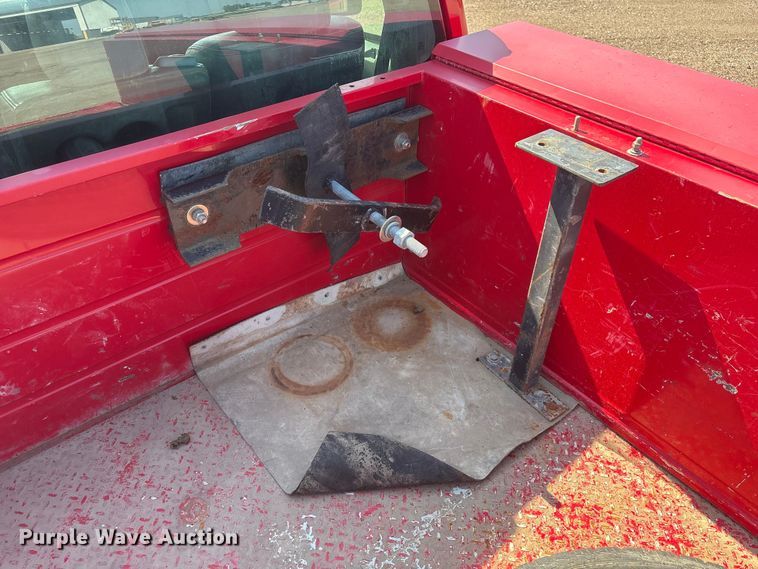 image for item NM9803 2011 Ford F250 Super Duty utility bed pickup truck