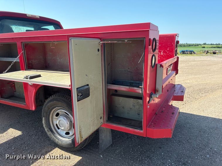 image for item NM9803 2011 Ford F250 Super Duty utility bed pickup truck