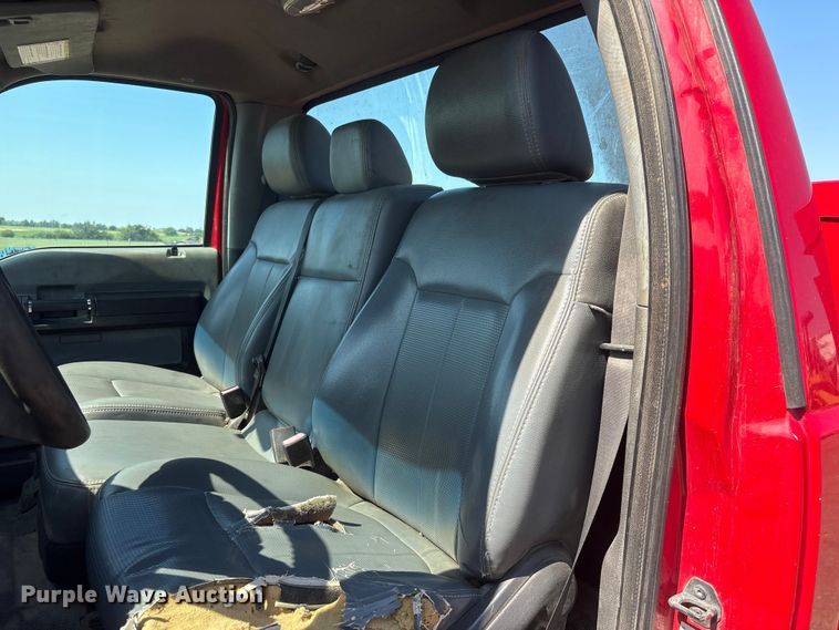 image for item NM9803 2011 Ford F250 Super Duty utility bed pickup truck