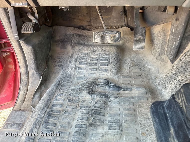 image for item NM9803 2011 Ford F250 Super Duty utility bed pickup truck